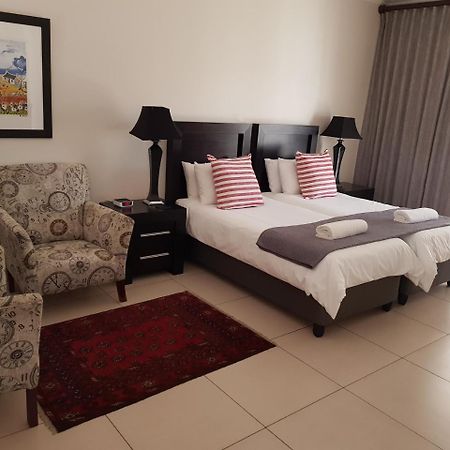 Presidensie Guest Rooms 波切夫斯特鲁姆 外观 照片